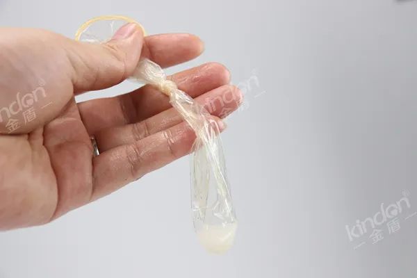 看完這篇,你還敢說套套都戴對了?(圖8) 1-220R9143452110.jpg